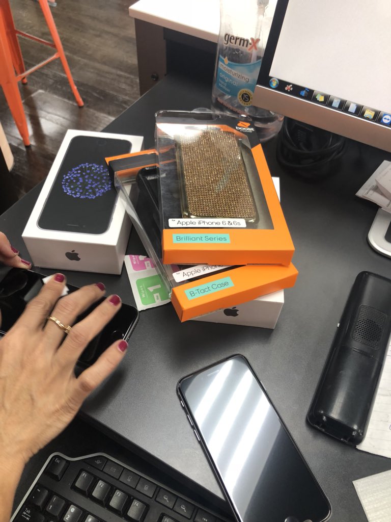 Xl_wireless's tweet photo. @boostmobile @Xlwirelessbiss1 @hafizjamshed27 morning already hitting the tax season ⭐️👌🏻👍🏻 https://t.co/eihd1rdSiu