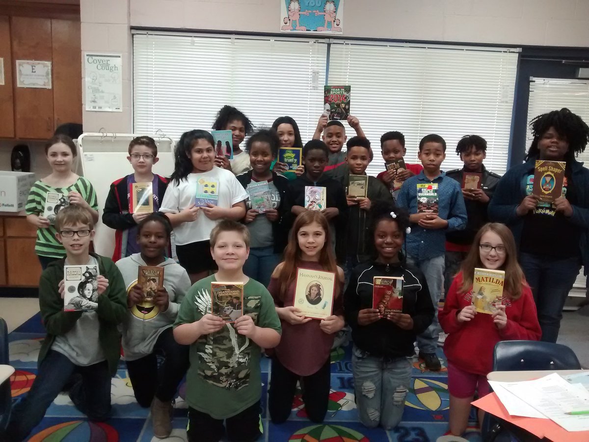 CTyburski5's tweet photo. Love to see 5th grade smiles when the "book fairy" visits.💜 @ZebVanceEagles  #WatchUsSoar https://t.co/Hoyw93QCT6