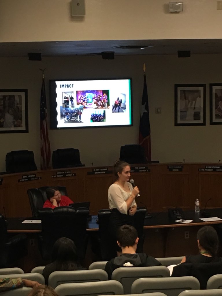 #UV4C project presentation #SharksMakingChange