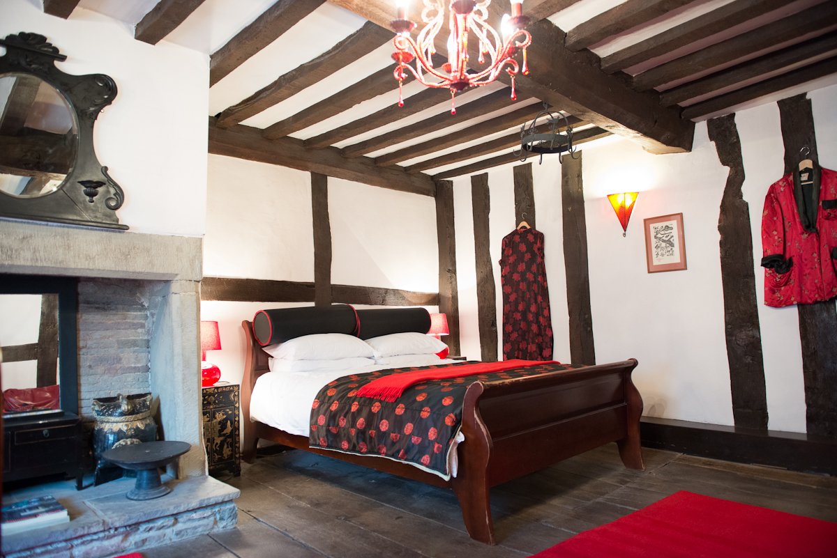 A good night's sleep is essential and we're sure you'll love staying in one of these beautiful bedrooms. We've got four poster beds, sleigh beds, bunk beds and more. Find us at: millendmitcheldean.co.uk #DeanWye #Boutique #GroupAccommodation #HenHouse #Glos #GlosBiz #BigHouse