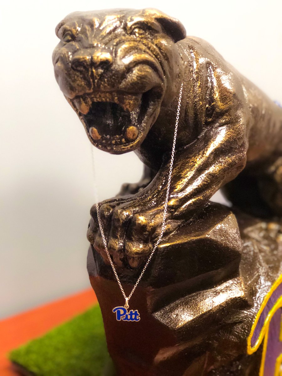 Pitt_ATHLETICS's tweet photo. 🔸FREEBIE FRIDAY🔸

Retweet for a chance to win this @CollegeJewelry1 Pitt Script Necklace!

Also available👉https://t.co/94gc1aibN7 https://t.co/dL5DDGi9Vx