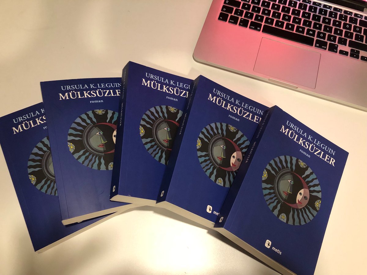 sahhaforg's tweet photo. 2 Mart Cuma günü saat 21.00’a kadar bu tweeti RT eden 5 “takipçimize" Ursula K. LeGuin’in efsane romanı Mülksüzler'i hediye ediyoruz. Bol şans ! https://t.co/97aY5yWzrH