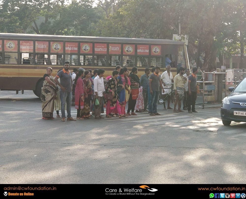 careandwelfare's tweet photo. Team Care and Welfare conducted traffic awareness campaign in Tnagar to create awareness on Road Safety and to create an accident free nation.

#TrafficAwareness #CareAndWelfare #Chennai #RoadSafety #NoAccidents #WearSeatBelts #ObeySignals https://t.co/VOC79nepmO