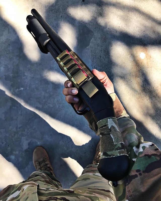 AguilaAmmo's tweet image. Fan photo Friday w/ @ _recon_man(ig),
&quot;Twins 🇺🇸&quot;
#mossberg590 #AguilaAmmo #minishell #FeedYourFirearm 
@MossbergCorp