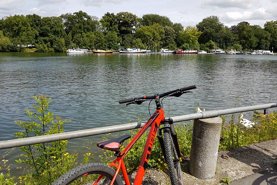 MindfulTravel_'s tweet photo. ➦ La mejor ruta en bicicleta de Valonia ☞ https://t.co/mBIOp4gO04 #valoniaEnBici #TBnetEs @belgicaturismo https://t.co/biGbPs7cSH
