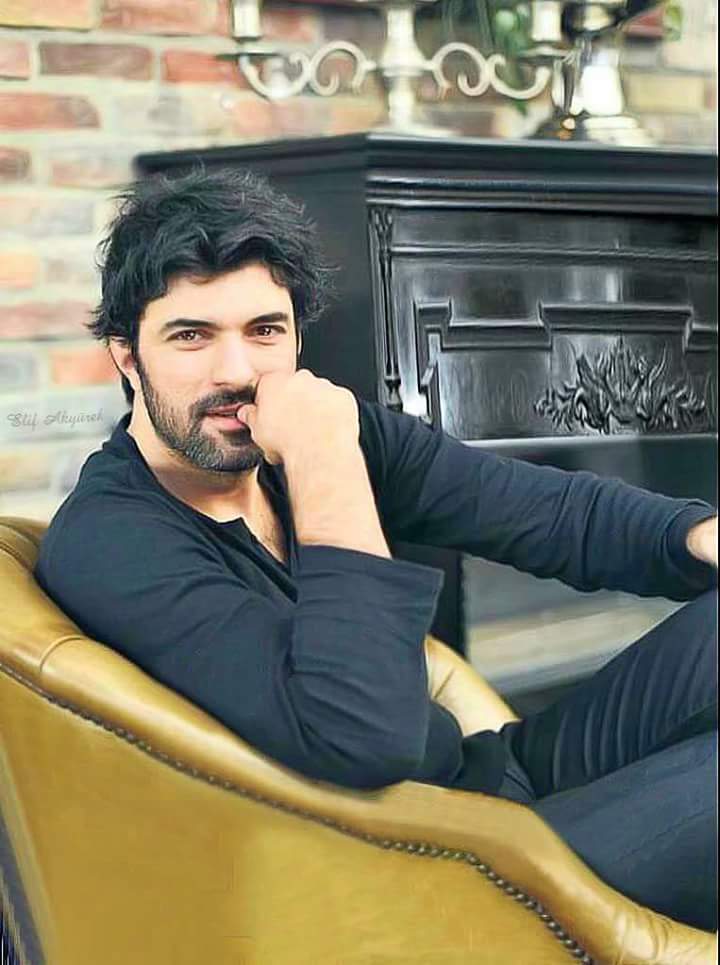 DiziDuny's tweet photo. Engin Akyürek      RT
Çağlar Ertuğrul    FAV 

-  BÜYÜK FİNAL  -   

Takip etmeyenlerin oyu geçersizdir.

#EnginAkyürek  #TubaBüyüküstün #ÖleneKadar  #KaraParaAşk 
#ÇağlarErtuğrul #YağHaz #FaziletHanımVeKızları #DenizBaysal https://t.co/p8RmbIMbFM