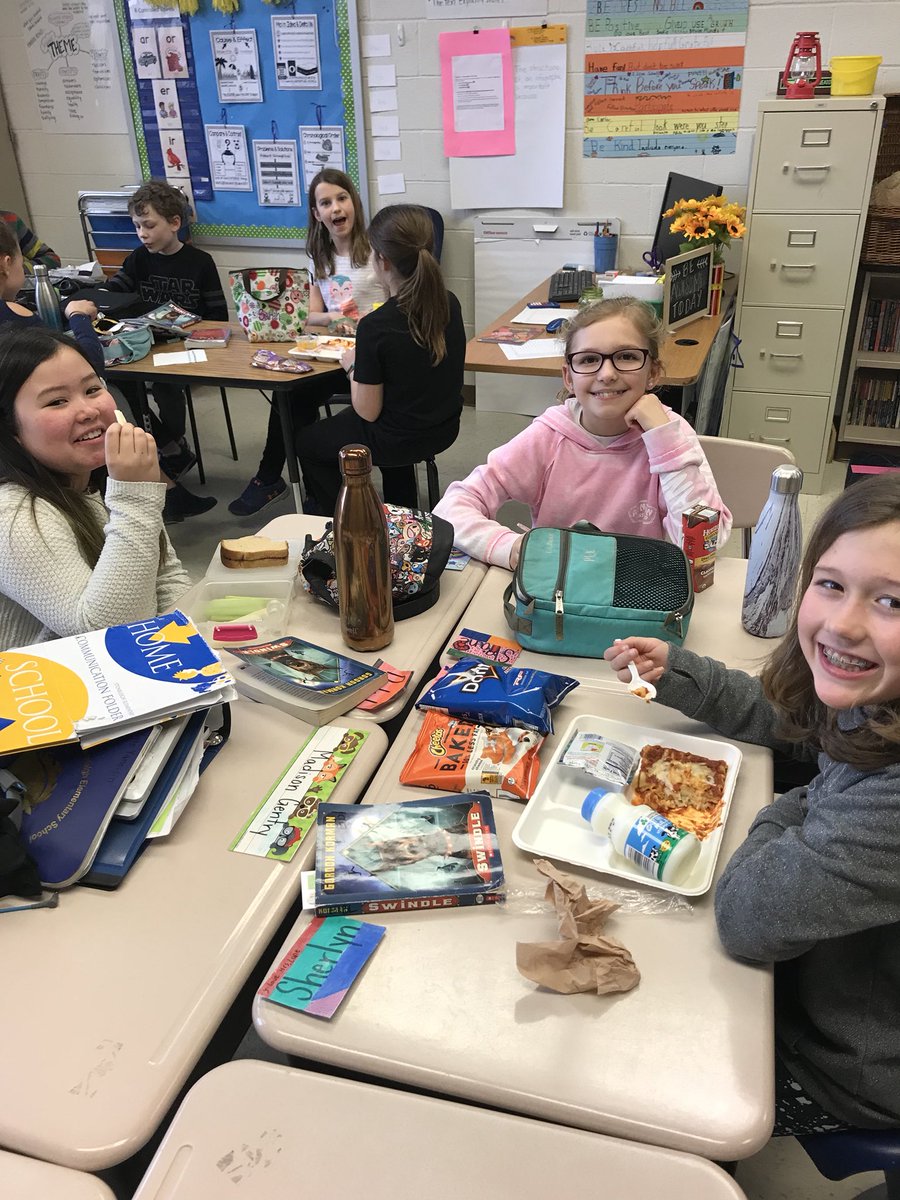 MrsLanesClass's tweet photo. All smiles in our Swindle book club!#readingisFUN #fourthgraderocks @gordonkorman https://t.co/7lGa69iESW