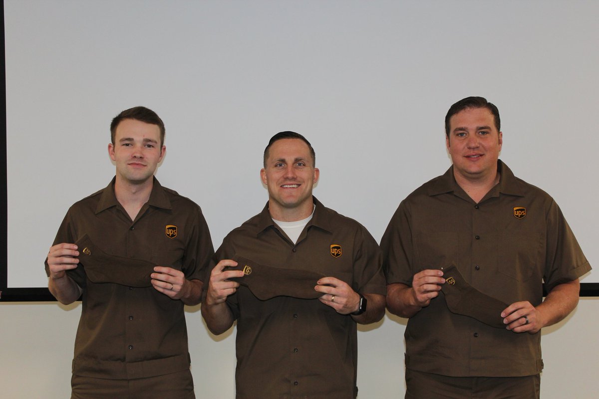 Looking Good winners Team "Package Ninjas"