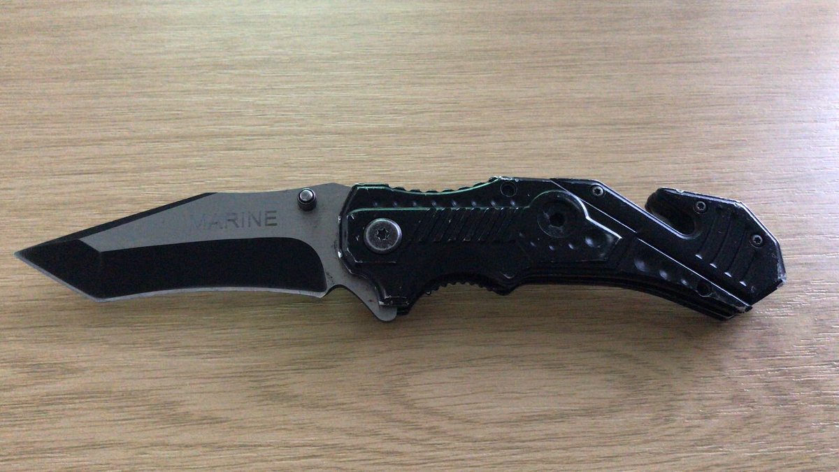 NptonProactive's tweet photo. Found with a balaclava on a 13 year old in Wellingborough during #stopsearch help us stop gangs #101 @CrimestoppersUK https://t.co/pnoGRKU4tj