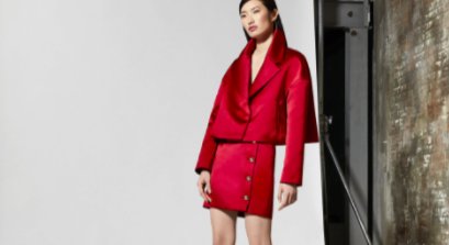 Seriously, how good is this look?! > bit.ly/2sQqZWw <a href="/WinonahDejong/">Winonah de Jong</a> #WINONAH #FashionWeek #Milano