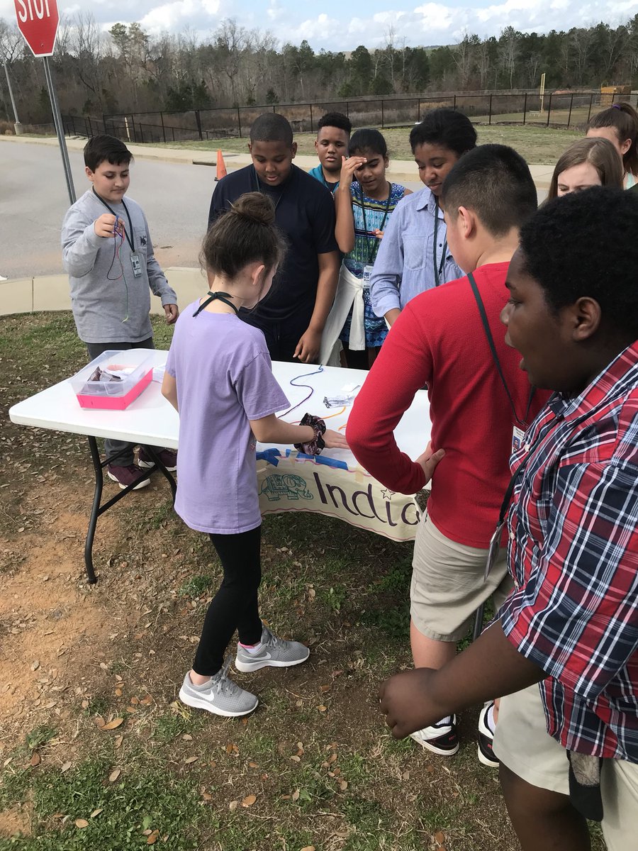 mgmgators's tweet image. Silk Road simulation today in Grade 6 social studies! #learningisactive #wearecrew