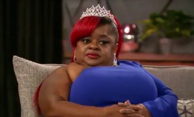 sapphireskyys's tweet image. Monique is fighting for equality and respect and y’all worried about her gray hair