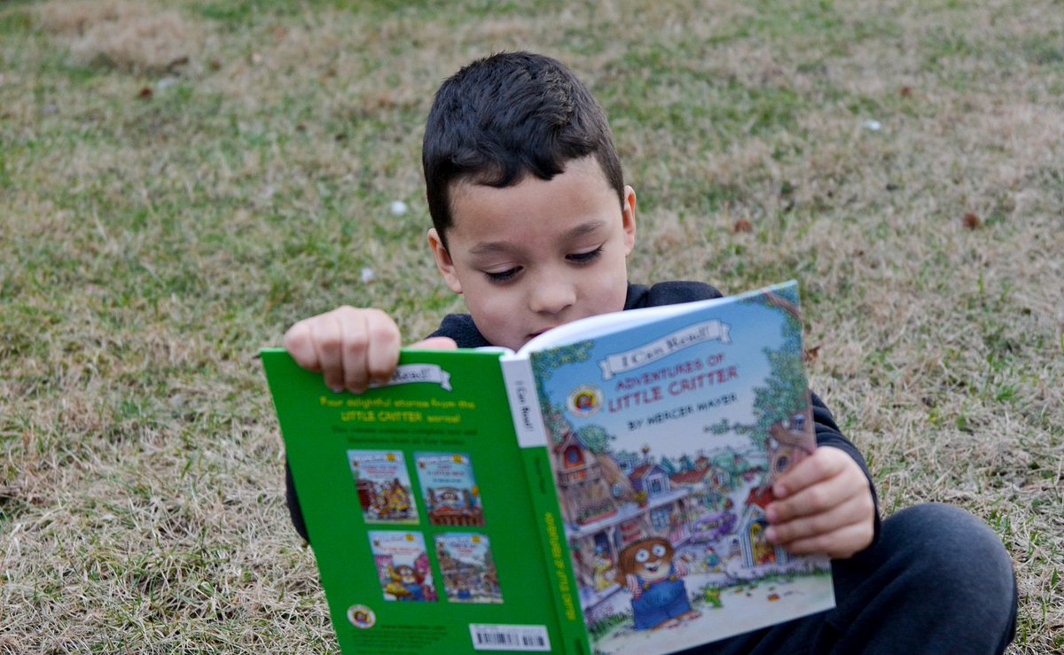 Read_and_Feed's tweet image. We're so happy for the warm weather this week. Warm weather=kids get to read outside! #readinginnature #appetiteforreading #readandfeed