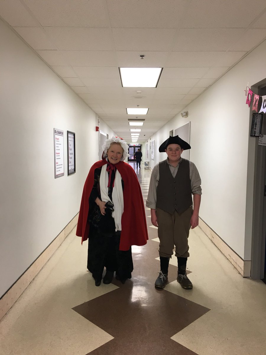 wonda_kimble's tweet photo. 5th Grade experiencing Valley Forge live at Indian Creek Elementary @rmc103 @KemperMr @ic1718@ic_explorers https://t.co/QjopBoG3vj