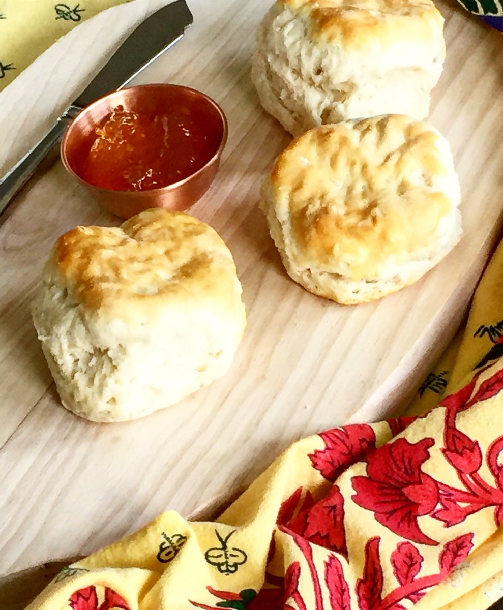 Sunshine and biscuits are good start to a #weekend #FridayFeeling