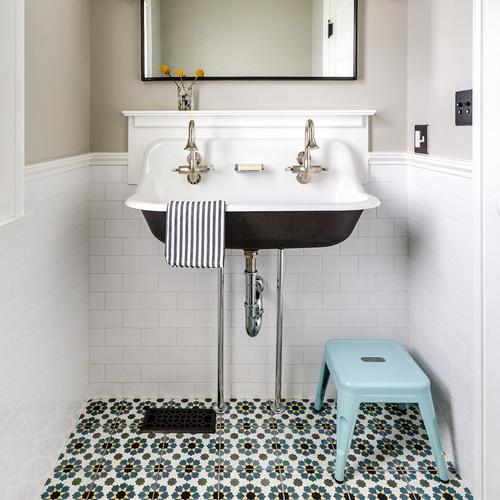 realtordotcom's tweet photo. 7 stunning bathroom #designtrends you have to see https://t.co/D6icGXml3m  #interiordesign https://t.co/NiV5KmCY5S