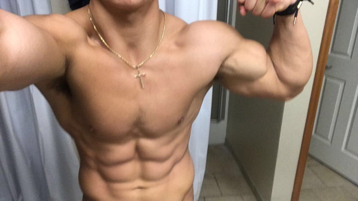ChristianVela3's tweet photo. @AllForGainz 💪🏽💪🏽💪🏽 https://t.co/iBs6TzCdry