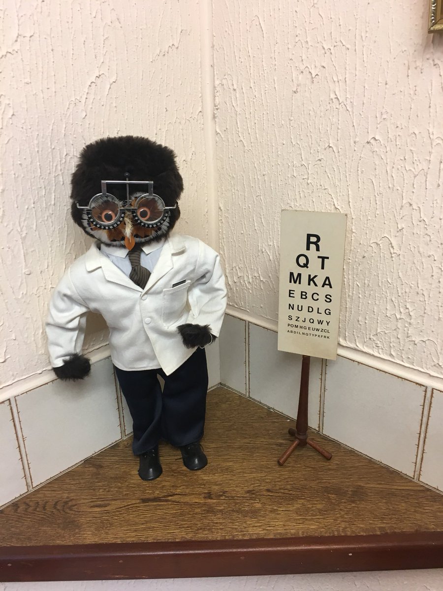 TheLensGuy's tweet photo. On my @virgineastcoast train home from another wonderful couple of days meeting more wonderful #Independent #Opticians & #Optometrists, whilst catching up with some existing members of the @OptikMizen #Family in the beautiful #NorthEast #EyeLoveIndie #OMFam 😍🤓😍 #Optometryhour https://t.co/p6V4Ju62jY