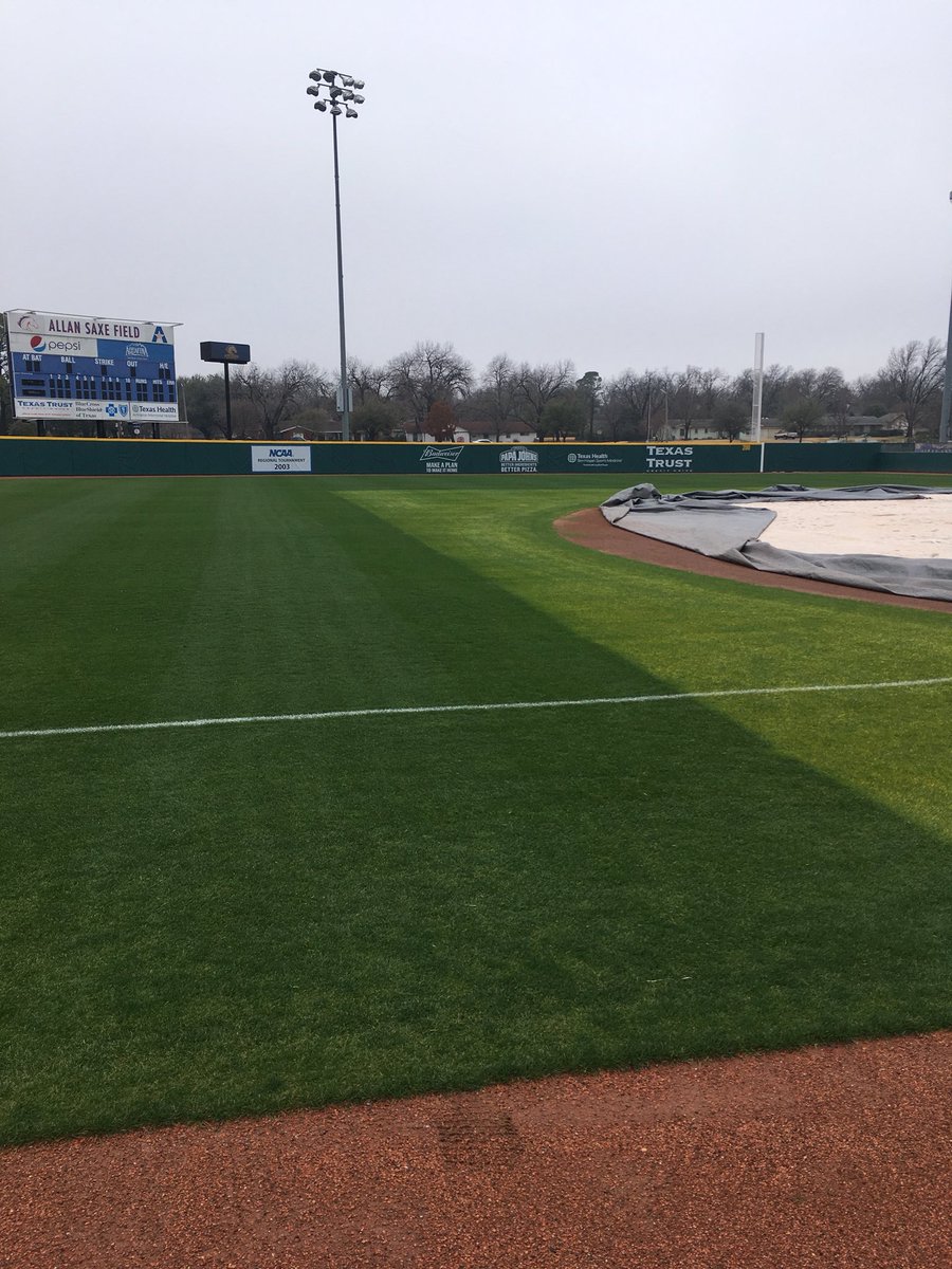 UTAGrounds's tweet photo. Finally got the tarp pulled back on softball to mow and get lines down. Bubble going at baseball. https://t.co/L9lq9BYQdJ