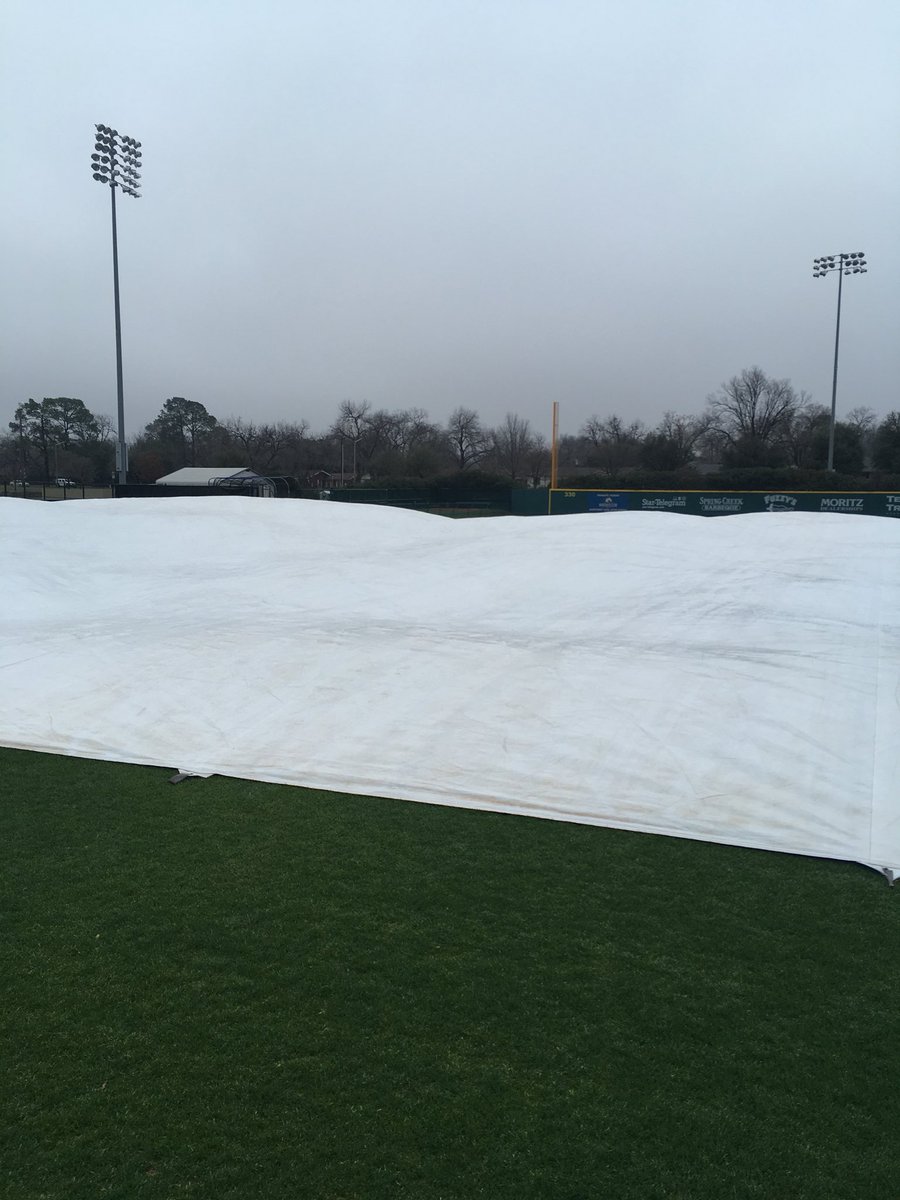 UTAGrounds's tweet photo. Finally got the tarp pulled back on softball to mow and get lines down. Bubble going at baseball. https://t.co/L9lq9BYQdJ