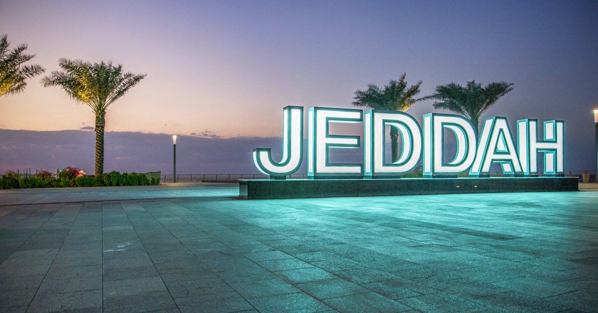 ملامحك واسمك نكتب تحتها
حاجه جميله..تستحق التأمل..!!