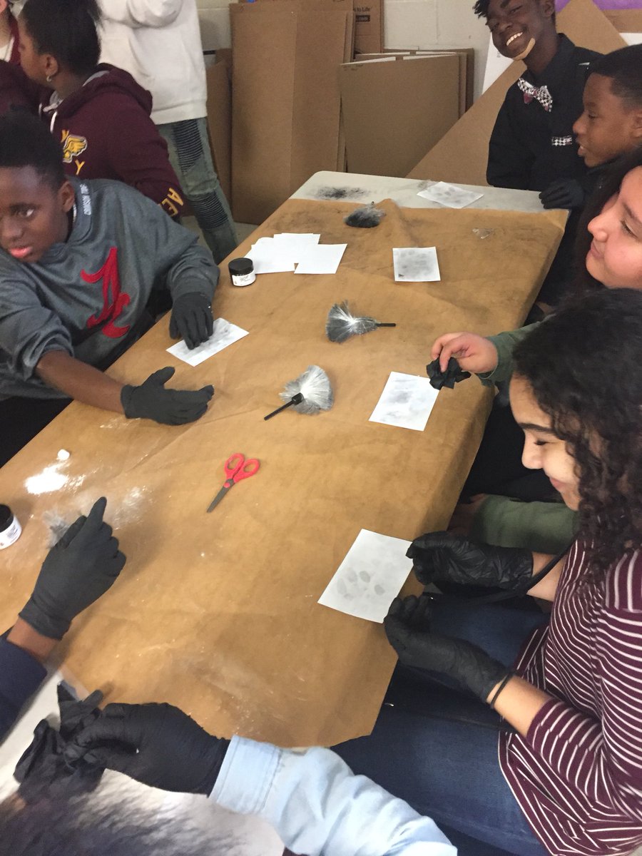 PCBOE's tweet photo. RT PCIntermediate "Career Day was a huge success on the Shavers Team. Students were able to become crime investigators and learn how to develop fingerprints. STEAM Ahead!!! 🕵️‍♀️🔍🕵️‍♂️ #CSI #STEAM #PCISlearns #sharePCS https://t.co/CxVzOHmwRB"