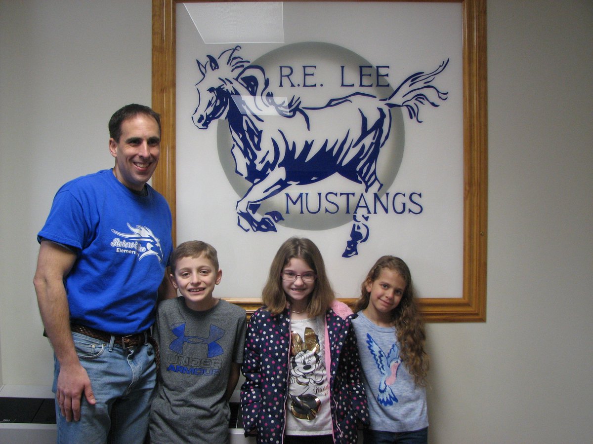 Our wonderful students of the week for Feb 23.  Thank you for being model Mustangs!