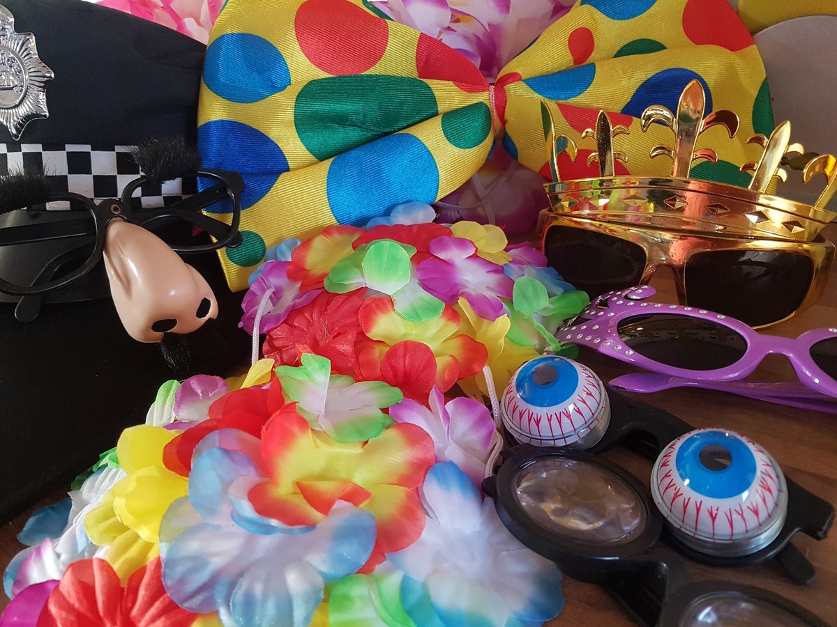 Prop arrival just in time for the weekend 😎😍🎉🤡👓👑