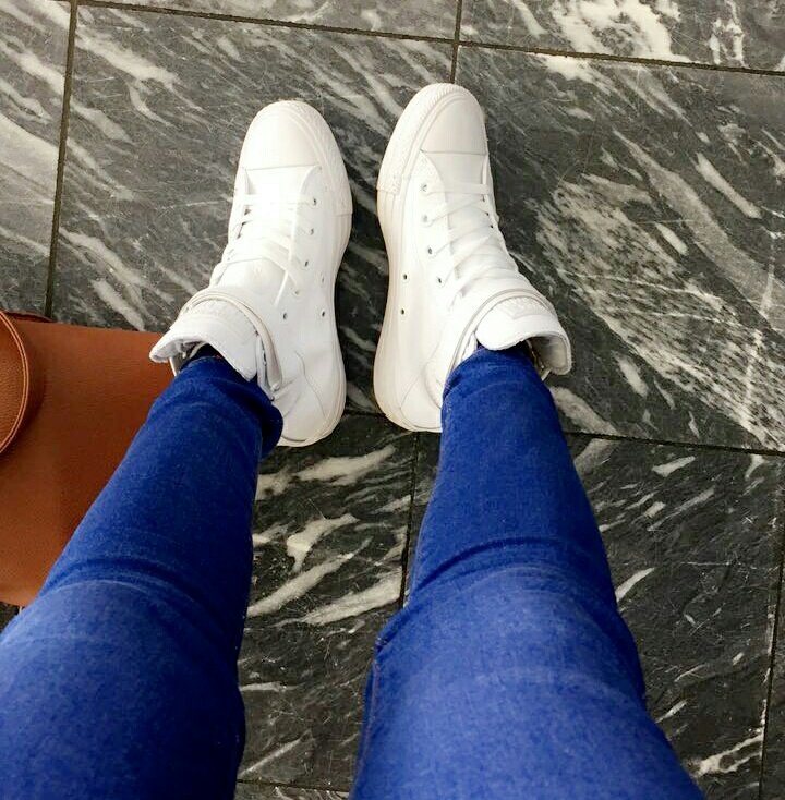 kafte03's tweet photo. @Conversenamibia These are thus far my favourite pair. @Conversenamibia 
#KasiVibeFestivalVol3 #kasivibe 
Guys Please help me get 200 rts to my 3rd pair free. 😭😭😭😭 https://t.co/FbbMGfyGr3