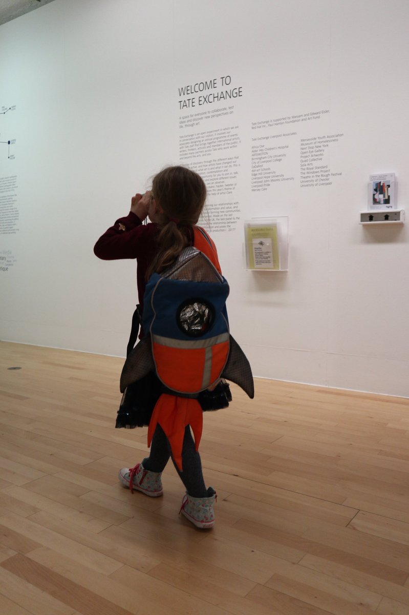 momma_mack_'s tweet image. Exploring @tateliverpool with her space backpack #tate #liverpooldaysout