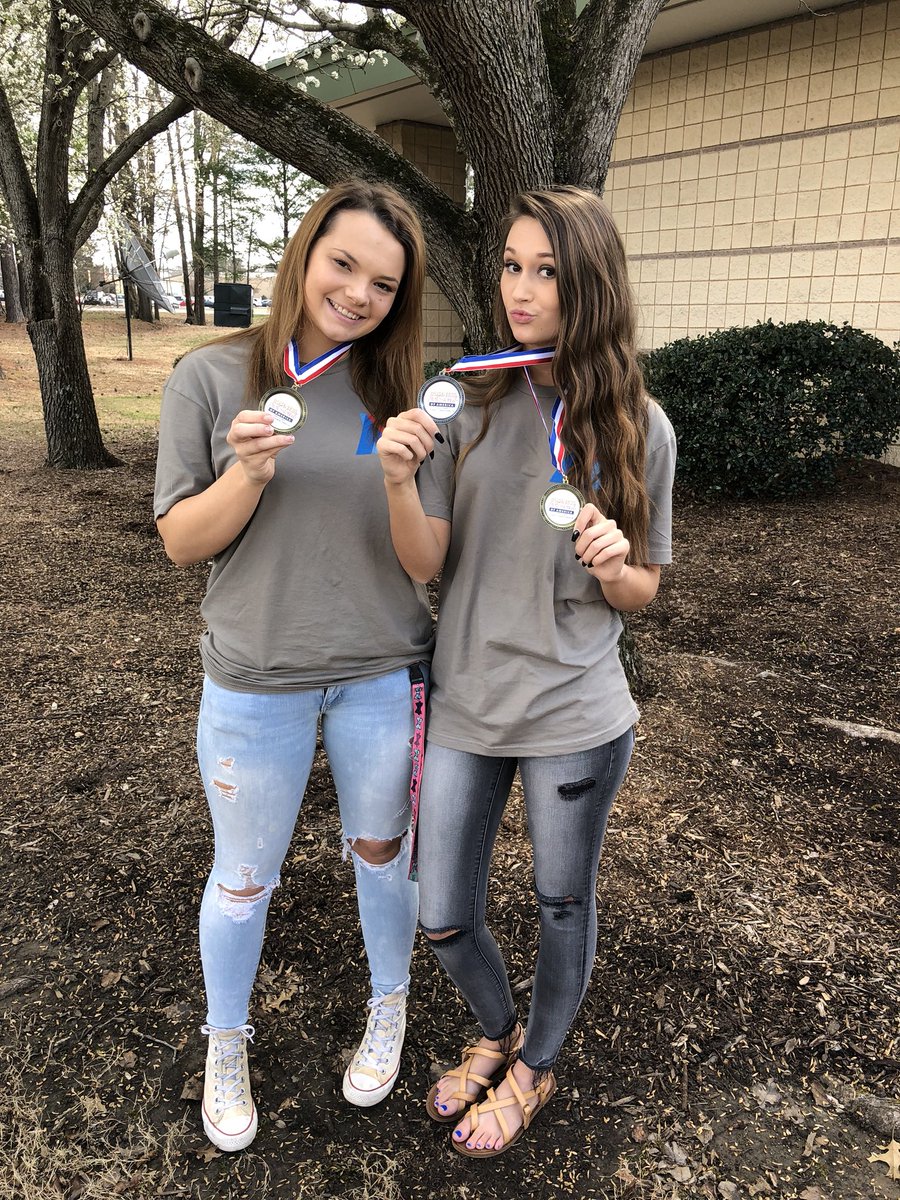 RoHi_BPA's tweet photo. 22 medals won during the 2018 bpa state conference!!! https://t.co/jKAdL3dNzh
