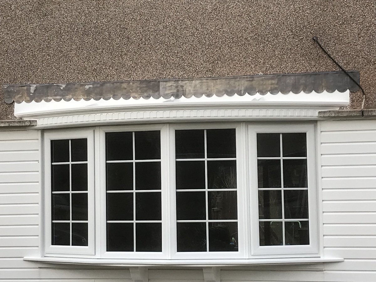 Seal_lite's tweet photo. Completely changed the look of this house customer over the Moon @SwishWindows @SolidorLtd https://t.co/okGUTrueU6