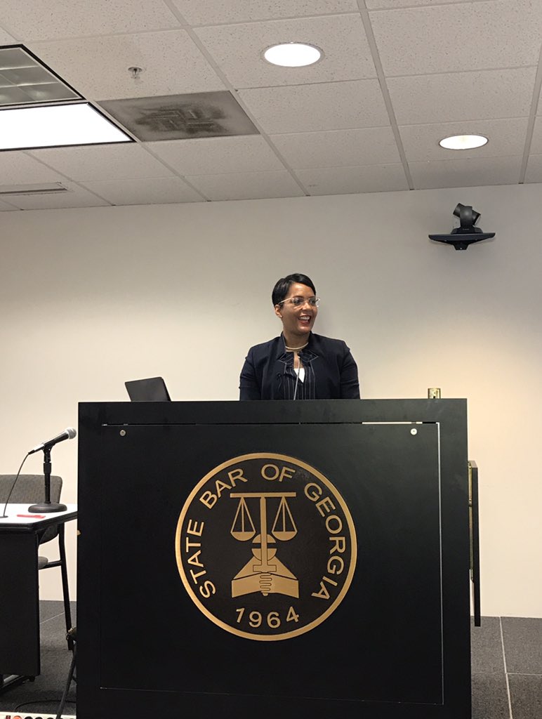 CityofAtlanta's tweet photo. Mayor @keishabottoms delivers remarks at the 27th Annual Georgia Bar Media & Judiciary Conference. #ICLEGA https://t.co/2Am5uIbTl9