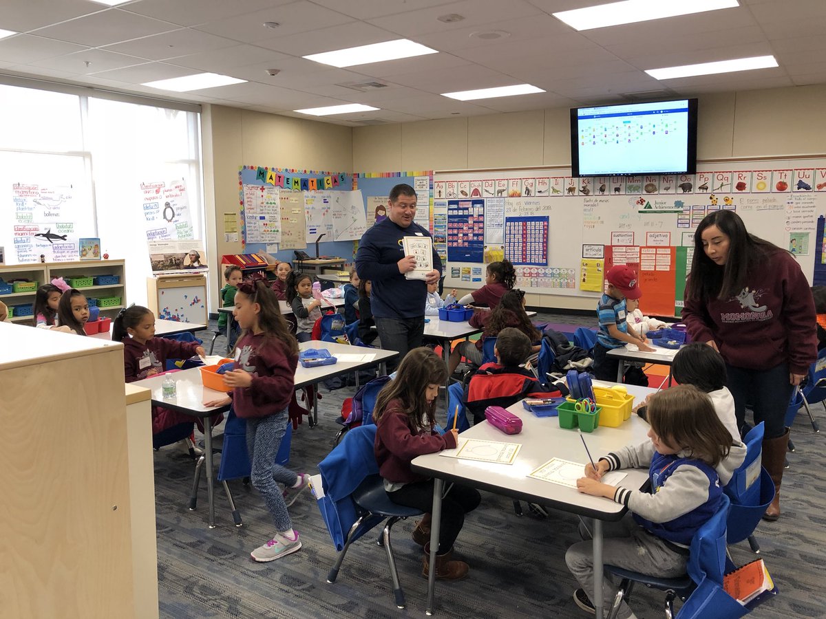 MuraokaCVESD's tweet photo. Thank you to our Jr. Achievement volunteers for teaching in our classrooms today. Students enjoyed the learning! #jrachievement #stepstonegroup @CVESDNews @jrachievement https://t.co/N2jM9e7jD8