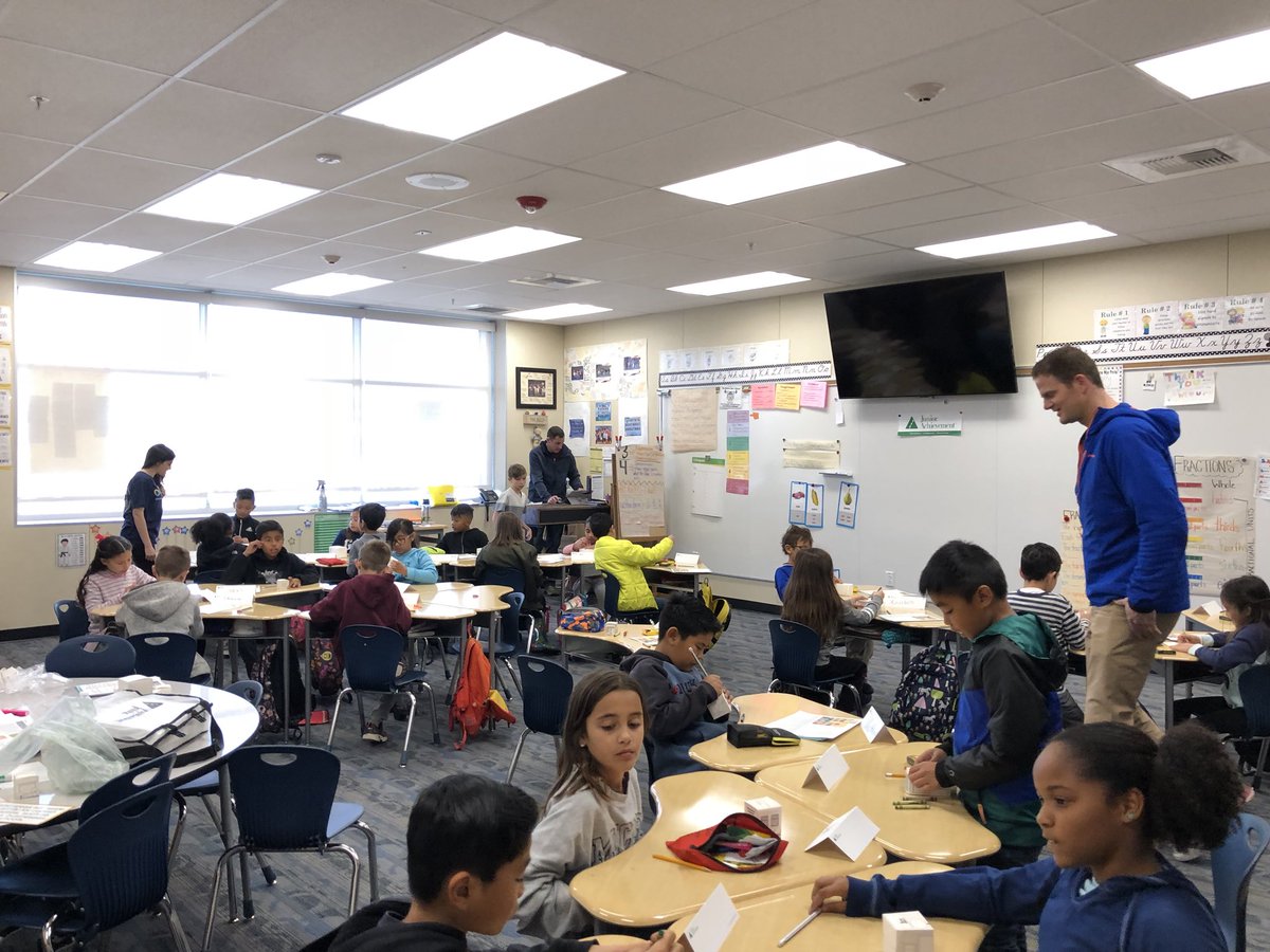 MuraokaCVESD's tweet photo. Thank you to our Jr. Achievement volunteers for teaching in our classrooms today. Students enjoyed the learning! #jrachievement #stepstonegroup @CVESDNews @jrachievement https://t.co/N2jM9e7jD8