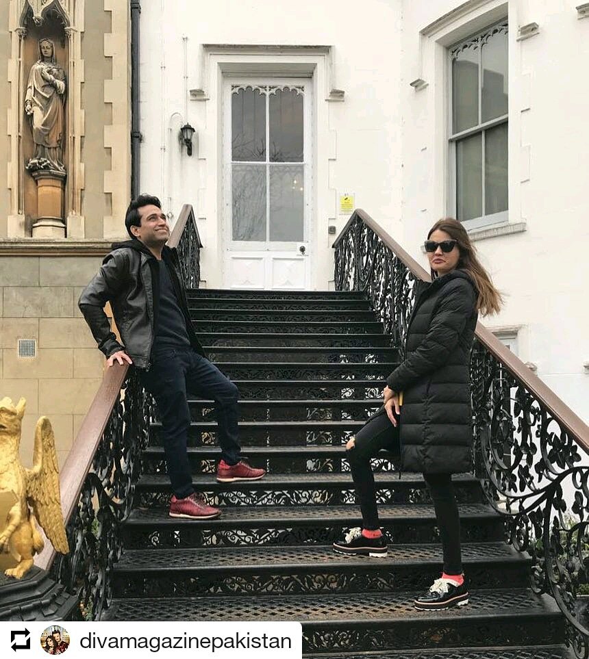 asimjofa's tweet photo. #Repost @divamagazinepakistan
โข โข โข
Team work makes the dream work! Twice the talent #AsimJofa with his Head Designer #UzmaJehangir #AsimJofaSS18 #LuxuryLawn shoot! ๐โค๐ฌ๐ง #SpringSummer2018 #London #TeamWork @asimjofa @uzzy.j #WeAskedForIt #BossAndTheLadyBoss https://t.co/rcGzxnV9As