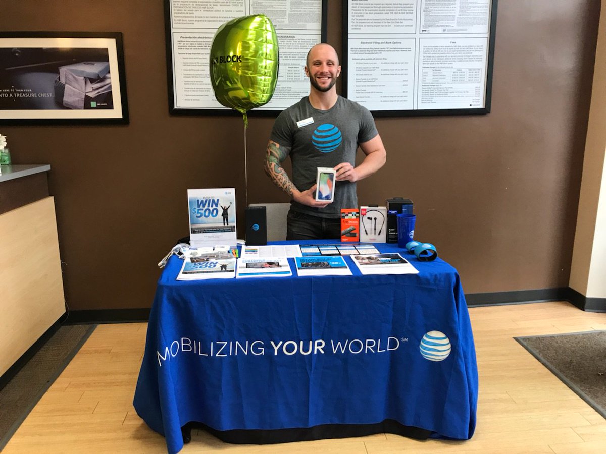 Team_Bayside's tweet photo. Fresh Meadows winning the neighborhood at our local H&amp;R Block #TaxTime #BNQ #Antpire @AntMerc17 @Danny_Perez_01 https://t.co/Q2kC6oNBYg