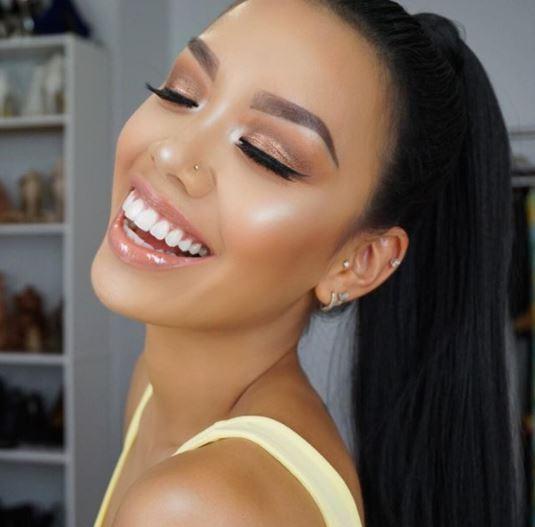 NYX Pro Makeup US on "Smile cause it's Friday! 😁 wears our Gel Liner and Smudger in 'Betty,' Duo Chromatic Illuminating Powder in 'Snow Rose,' and Intense Butter Gloss in '