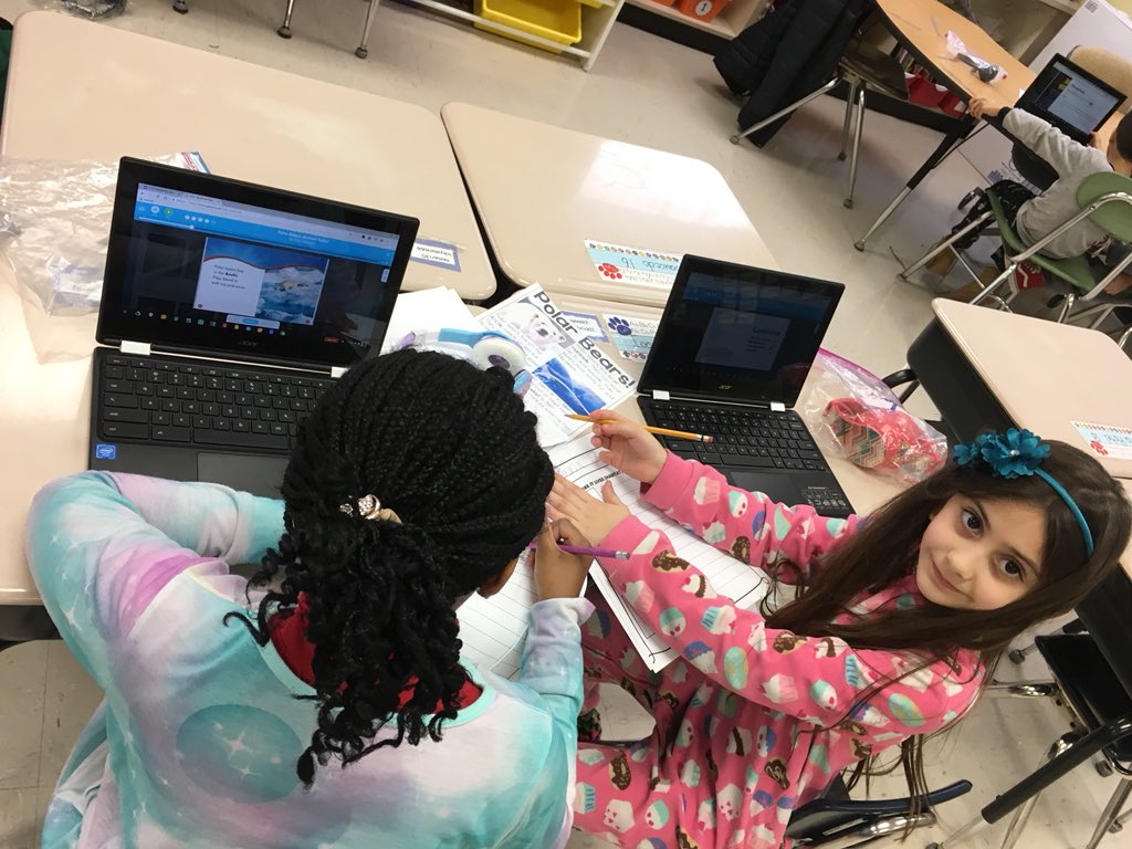 MissGrady123's tweet photo. Researching about Polar Animals! #getepic #researcharoundtheroom #d123 #d123han https://t.co/1gu4MrC3K2