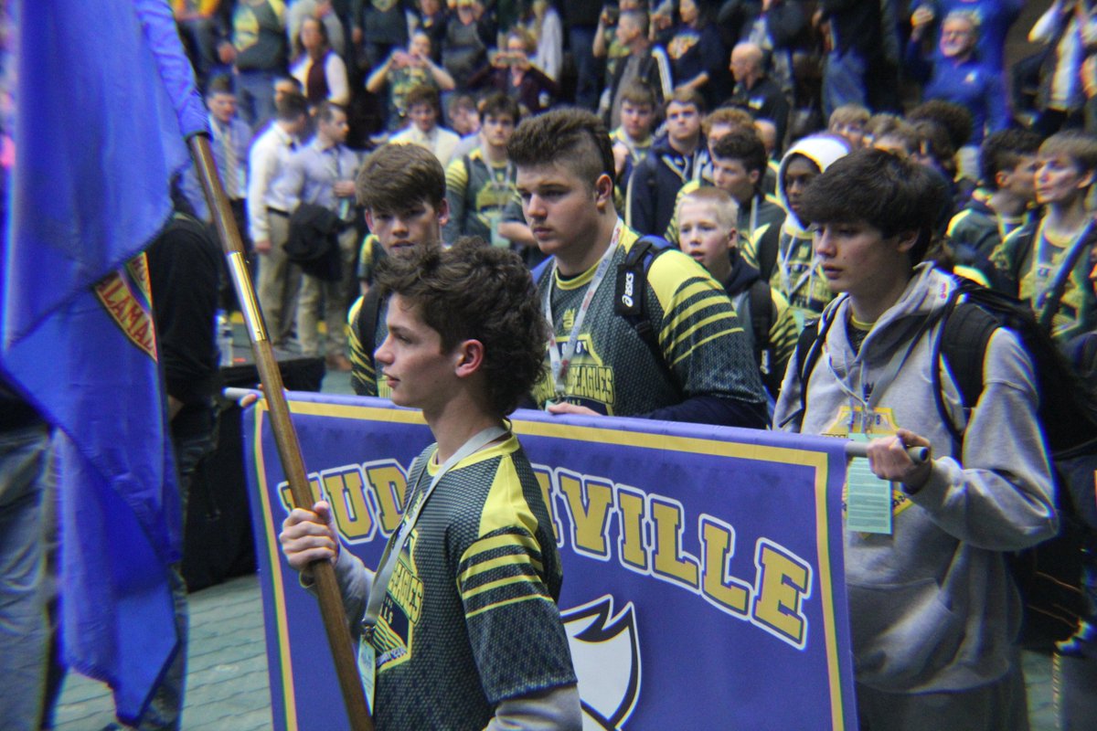 addixgear's tweet photo. We also got some pictures of @johnglennsports and @hudsonvillewc. #MHSAAWrestling https://t.co/Pp9fVeJTXZ