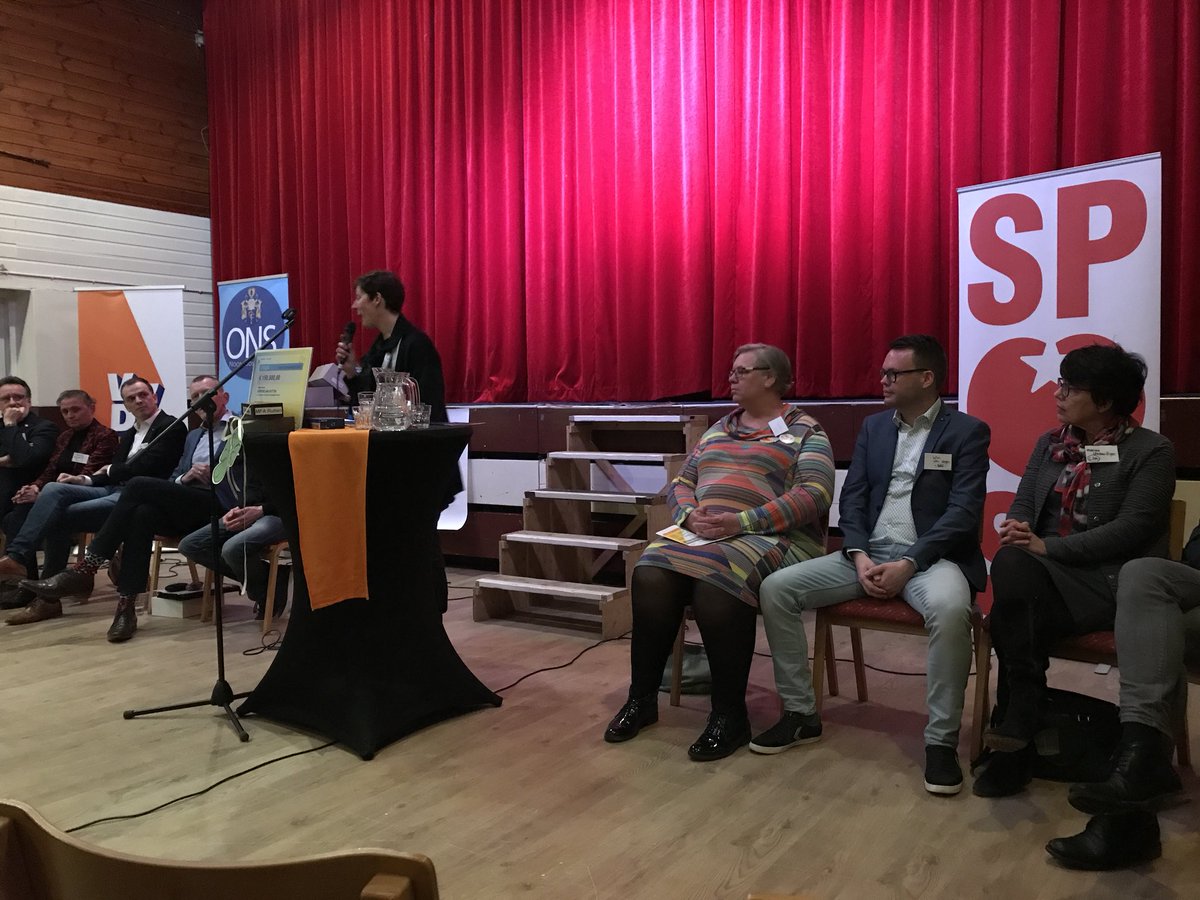 Eerste verkiezingsdebat in Rutten met lijsttrekker <a href="/tjitskehoekstra/">Tjitske Hoekstra</a> ! #verkiezingen #stemSP #voorelkaar