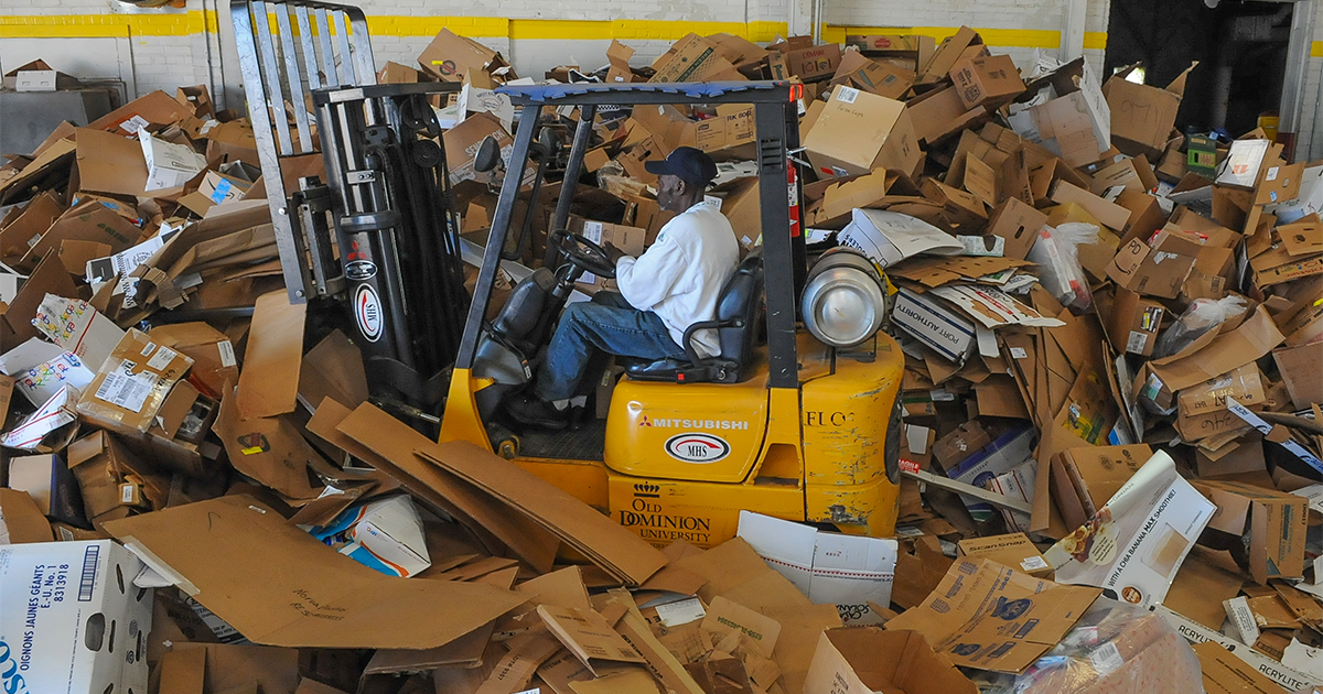 Every Spring, #ODU participates in <a href="/RecycleManiacs/">RecycleMania</a>, a friendly competition among college and university recycling programs in North America and Canada. In 2017, #ODU collected 1.5 million pounds of recycle materials. 📸: by Chuck Thomas.