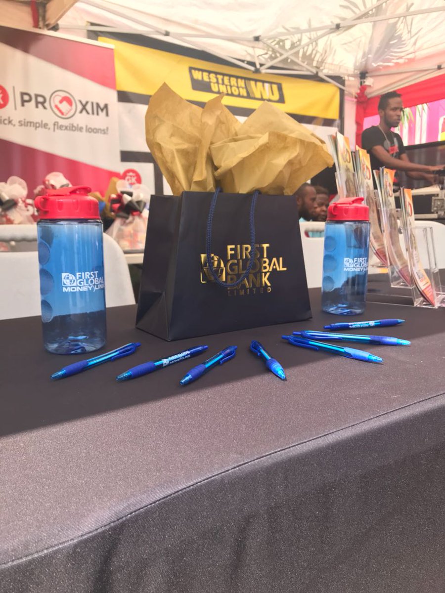 firstglobalbank's tweet image. It's a beautiful day here at the GK One Linstead Launch.  Get all your money needs satisfied in one location #GKOne @gkmsonline @gkgic 
#FGBConvenience