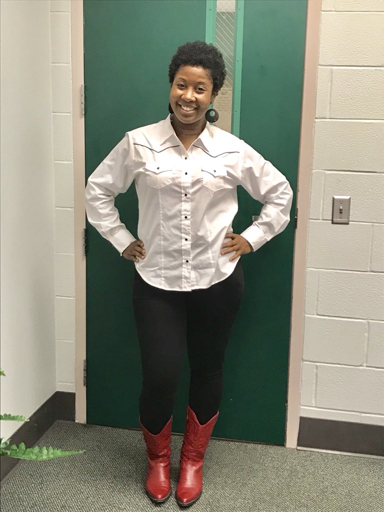 IamDivaTHicks's tweet image. Go Texan Day at the workplace😊. #GoTexanDay18 #SpringGoTexan #LSSP #DST