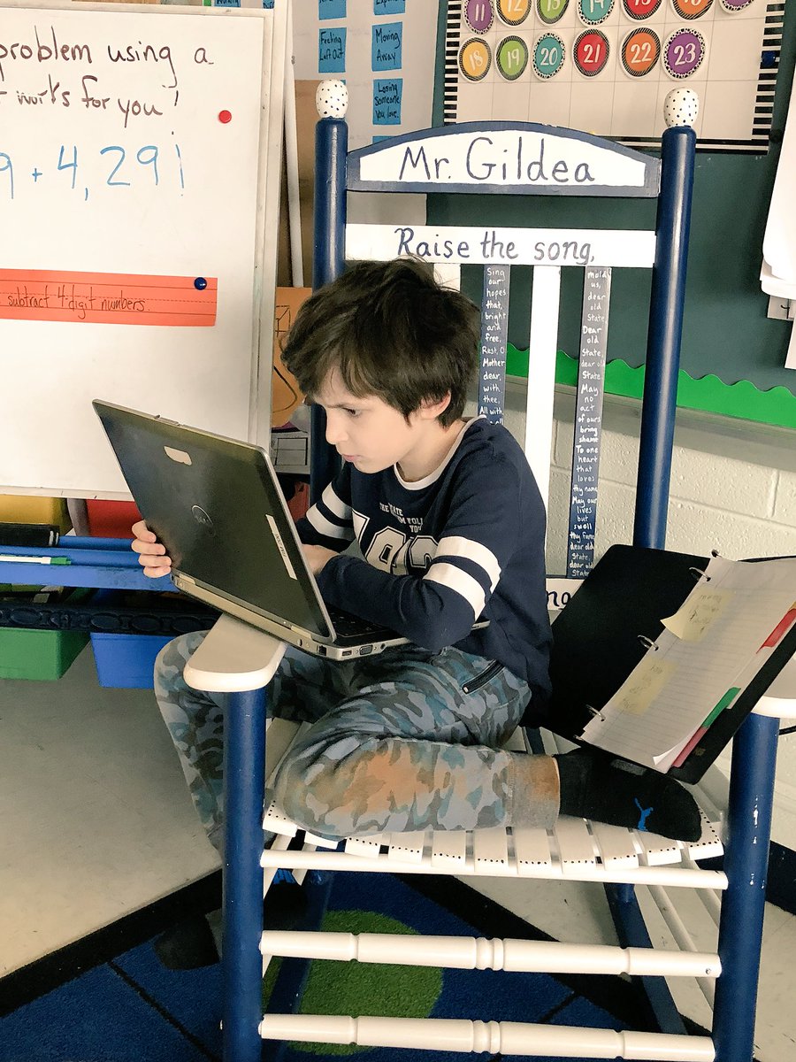 crgildea's tweet image. We are reading with curiosity and wonder today for our research projects! #literacy #multiplesources