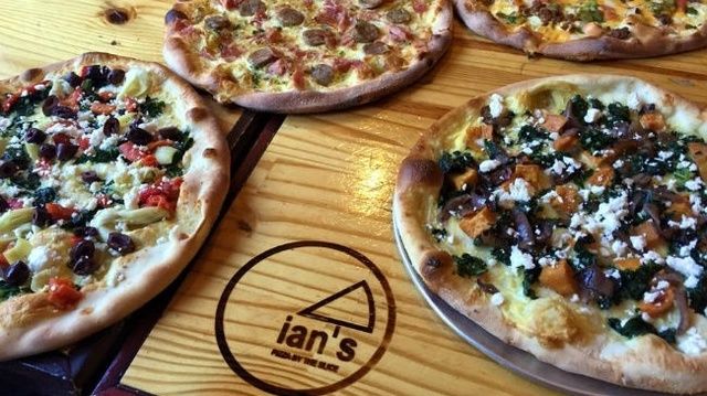 madison_mag's tweet image. .@IansMadison sold 19,249 bags of puppy chow in 2017 that helps @DCHSGiveShelter! buff.ly/2EP7j71