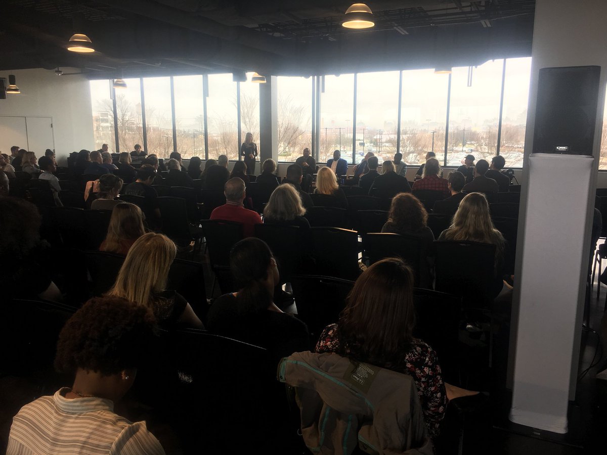 IlnickiStudios's tweet photo. Just ended the first (of many I would predict) Abstract Athlete Symposium - wonderful turnout.  Thank you for your support @VCU @VernonDavis85 @VCUarts @VCUHealth @Redskins https://t.co/S3Xpl15ZMT