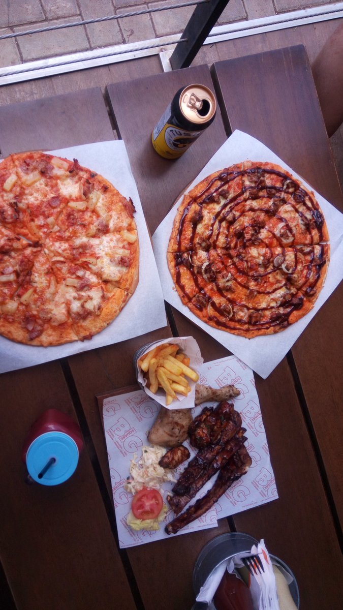johnleon254's tweet photo. Thank you @BigSquareKE and @PizzaMojoKE. https://t.co/rRF1m2Yt7S