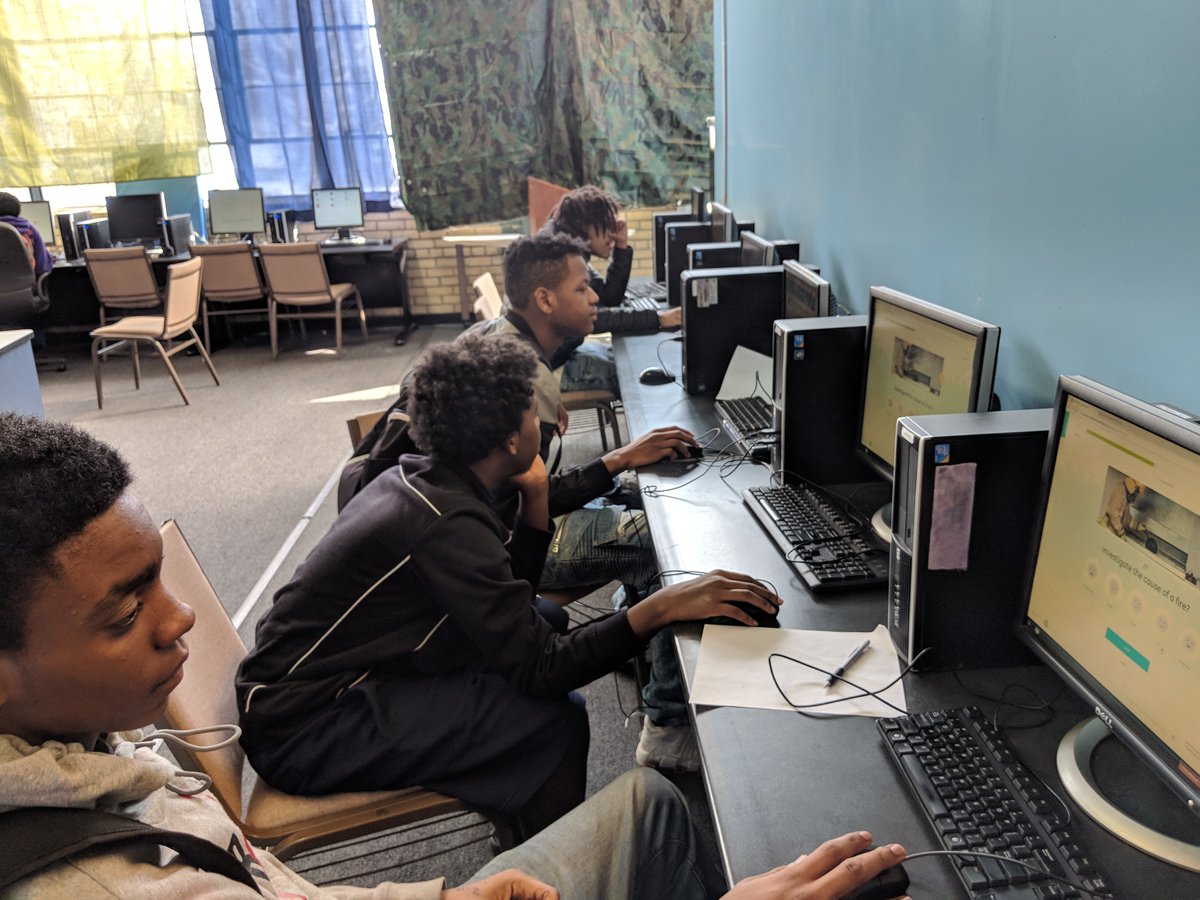 BrilliantCFES's tweet photo. The #EssentialSkills, Brilliant Career Lab, and more are so lovingly embraced by Learning for Leadership Charter School in Minnesota! So exciting to see students and educators enthusiastically building #BrilliantPathways to a brighter future! https://t.co/Uo77ikVy9j