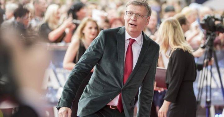 EPFans100's tweet image. Gemeinsam mit United Charity könnt ihr wieder bei einer Auktion mitbieten. Ersteigert zwei Einladungen zum Radio Regenbogen Award inklusive Übernachtung. Mehr Details findet ihr hier: ift.tt/2BMgRAT.